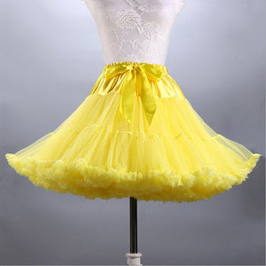 Short yellow petticoat for face painting and entertainers