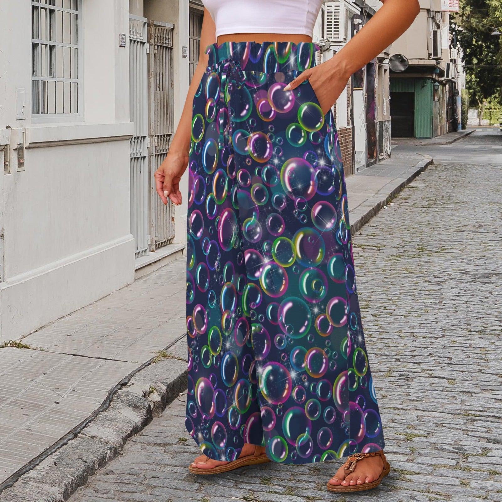Bubbling pants for professional bubble artists