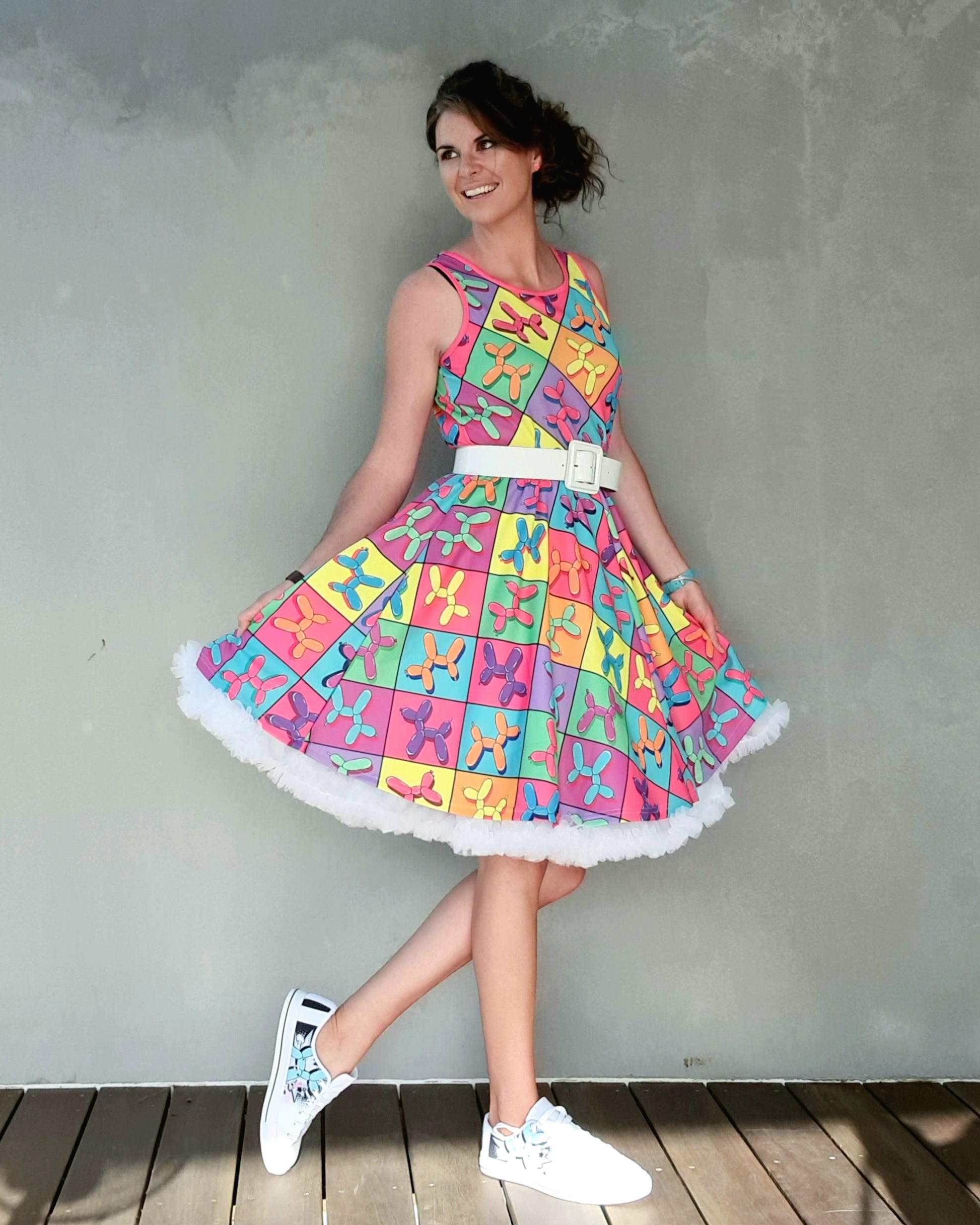 Colourful retro Balloon Dog Dress Balloon Fashion - Shipping Worldwide Balloon Dog Apparel Colourful retro Balloon Dog Dress Balloon Fashion - Shipping Worldwide Balloon Dog Apparel