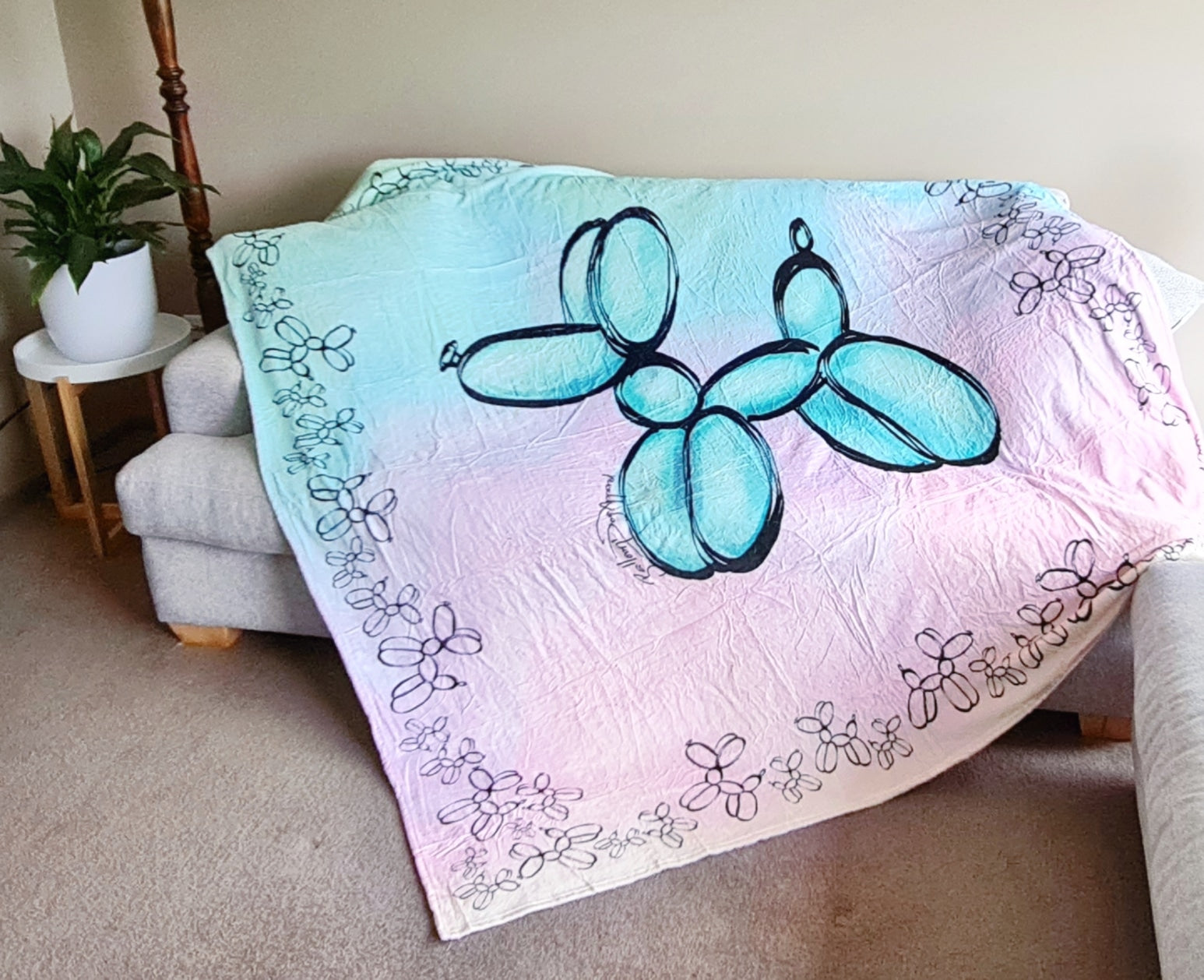 Fleecy Balloon Dog Blanket Perfect Gift